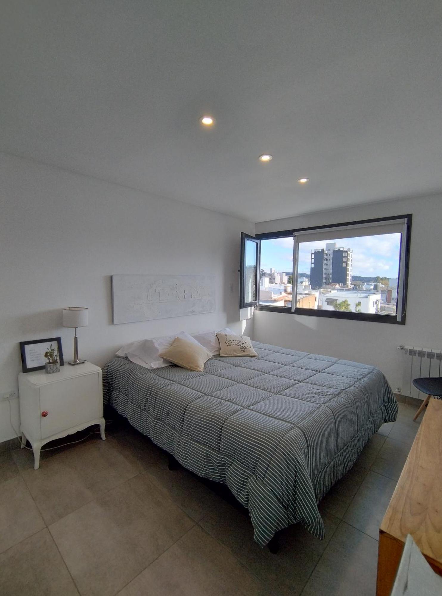 Estreno - 1 Y Balcon Doble Con Cochera Opcional * Tandil